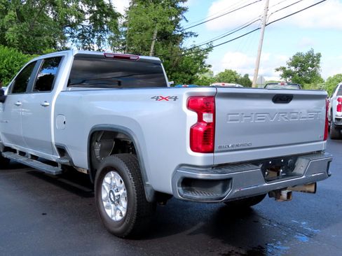 Used 2021 Chevrolet Silverado 3500 LT image 18