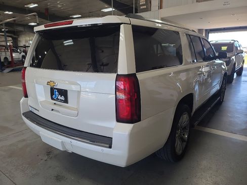 Used 2015 Chevrolet Suburban LTZ AWD/4WD image 7