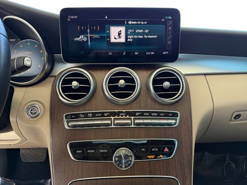 Used 2019 Mercedes-Benz C 300 Sedan image 12