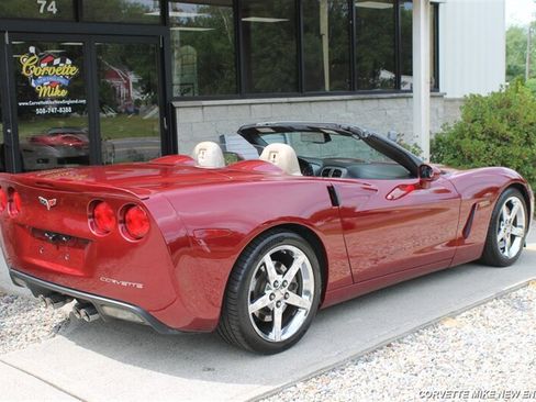 Used 2007 Chevrolet Corvette Convertible w/ Preferred Equipment Group RWD image 23