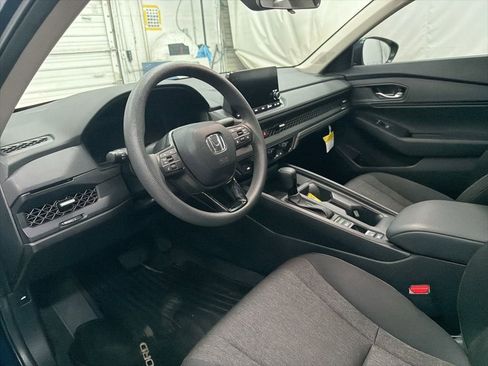 Used 2023 Honda Accord EX image 12