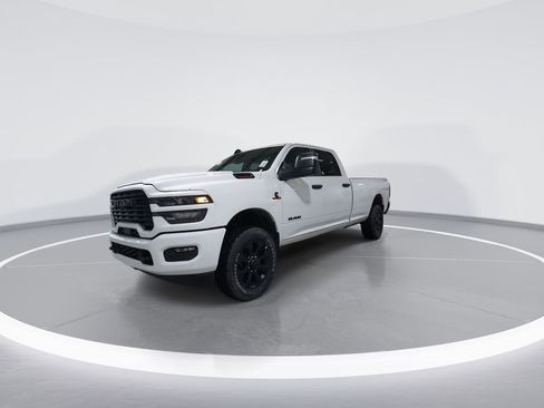 New 2026 RAM 3500 Big Horn AWD/4WD image 4