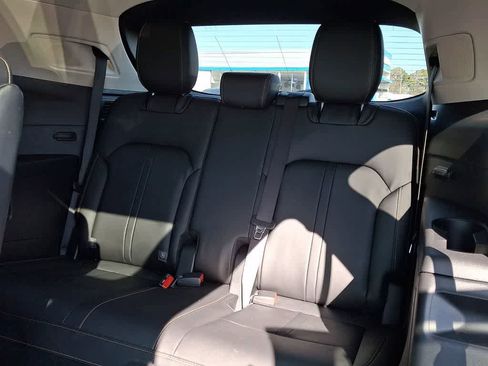 Used 2024 MAZDA CX-90 3.3 Turbo w/ Premium Package image 11