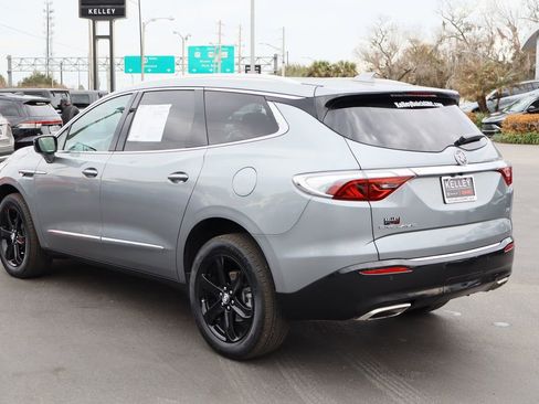 Used 2023 Buick Enclave Essence w/ Sport Touring Edition image 6