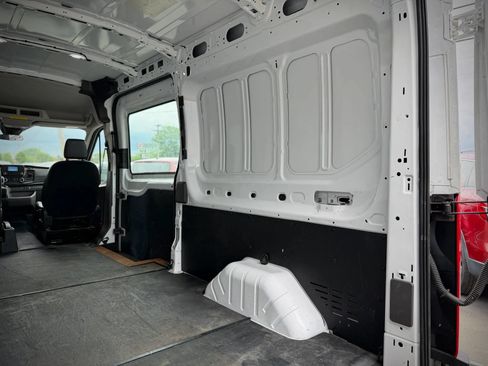 Used 2020 Ford Transit 250 Medium Roof AWD w/ Load Area Protection Package image 22