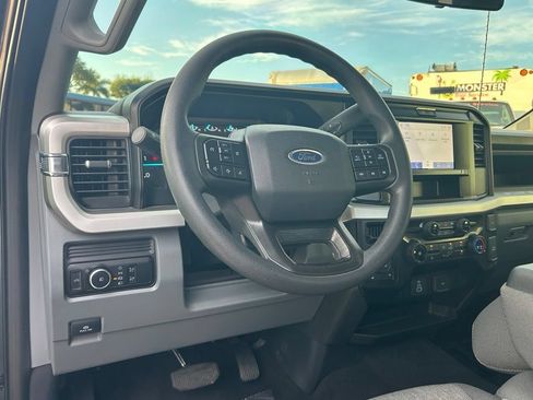 Used 2025 Ford F250 XL w/ STX Appearance Package AWD/4WD image 34