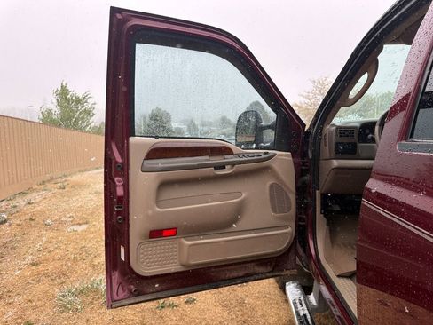 Used 2004 Ford F250 Lariat AWD/4WD image 9