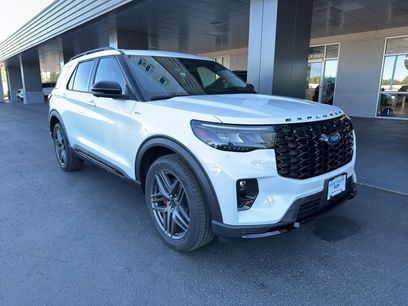 New 2026 Ford Explorer ST-Line w/ ST-Line Street Pack