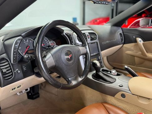 Used 2006 Chevrolet Corvette Convertible w/ Preferred Equipment Group RWD image 34