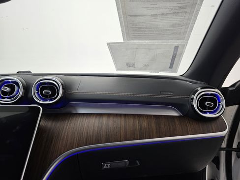 Used 2024 Mercedes-Benz CLE 450 4MATIC Cabriolet image 16