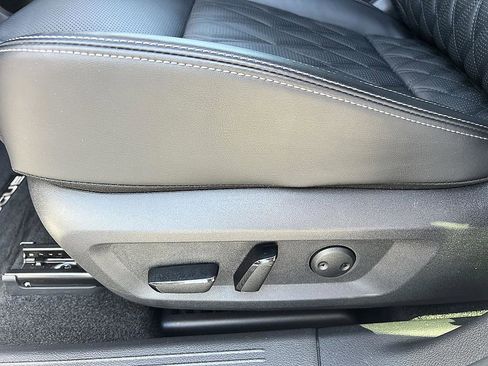 Certified 2023 Nissan Rogue Platinum w/ Platinum Premium Package AWD/4WD image 22