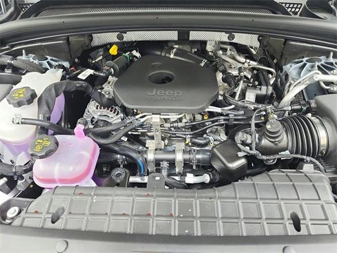 New 2026 Jeep Grand Cherokee L Limited image 18