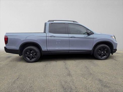 Used 2023 Honda Ridgeline Black Edition image 2