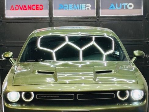 Used 2018 Dodge Challenger SXT w/ Cold Weather Group image 5