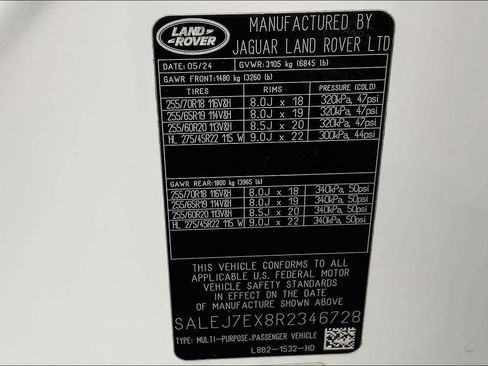 Used 2024 Land Rover Defender 110 S AWD/4WD image 37