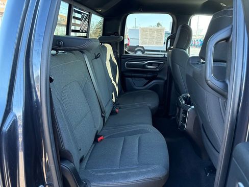 Used 2019 RAM 1500 Big Horn AWD/4WD image 13