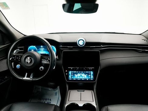 Used 2024 Maserati Grecale GT image 32