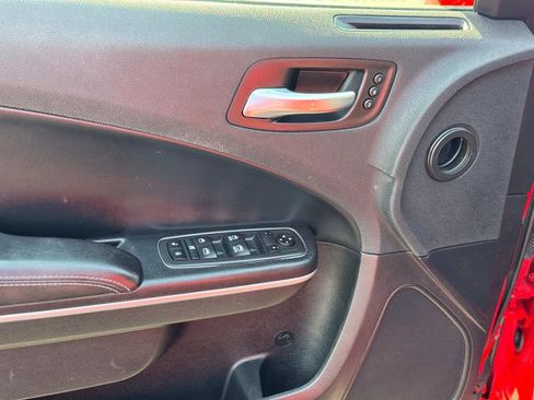 Used 2019 Dodge Charger SXT w/ Leather Interior Group RWD image 24