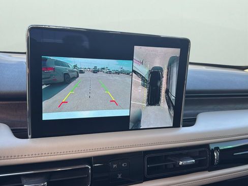 Certified 2020 Lincoln Aviator Grand Touring w/ Equipment Group 302A AWD/4WD image 18