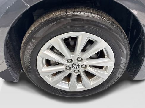 Used 2024 Toyota Corolla LE w/ LE Convenience Package FWD image 77