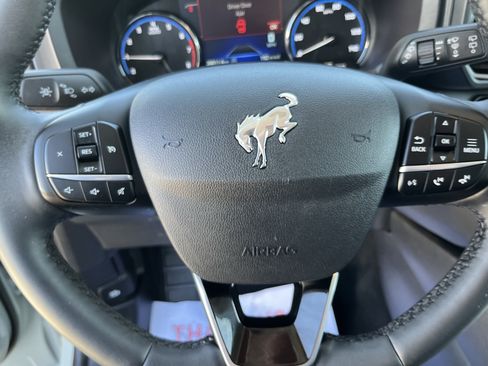 Certified 2024 Ford Bronco Sport Outer Banks w/ Tech Package AWD/4WD image 17
