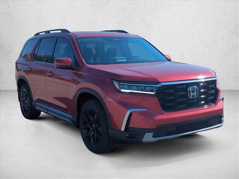New 2025 Honda Pilot Touring image 6