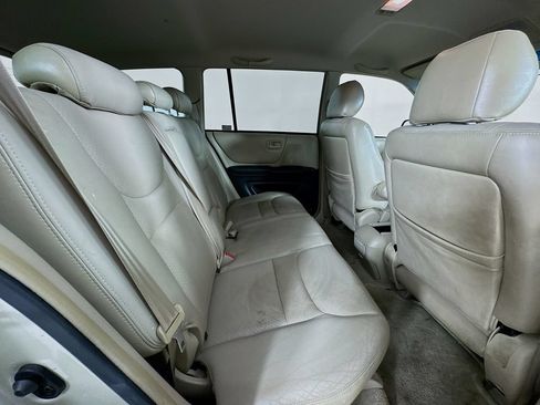 Used 2002 Toyota Highlander 2WD V6 w/ Convenience Pkg image 31