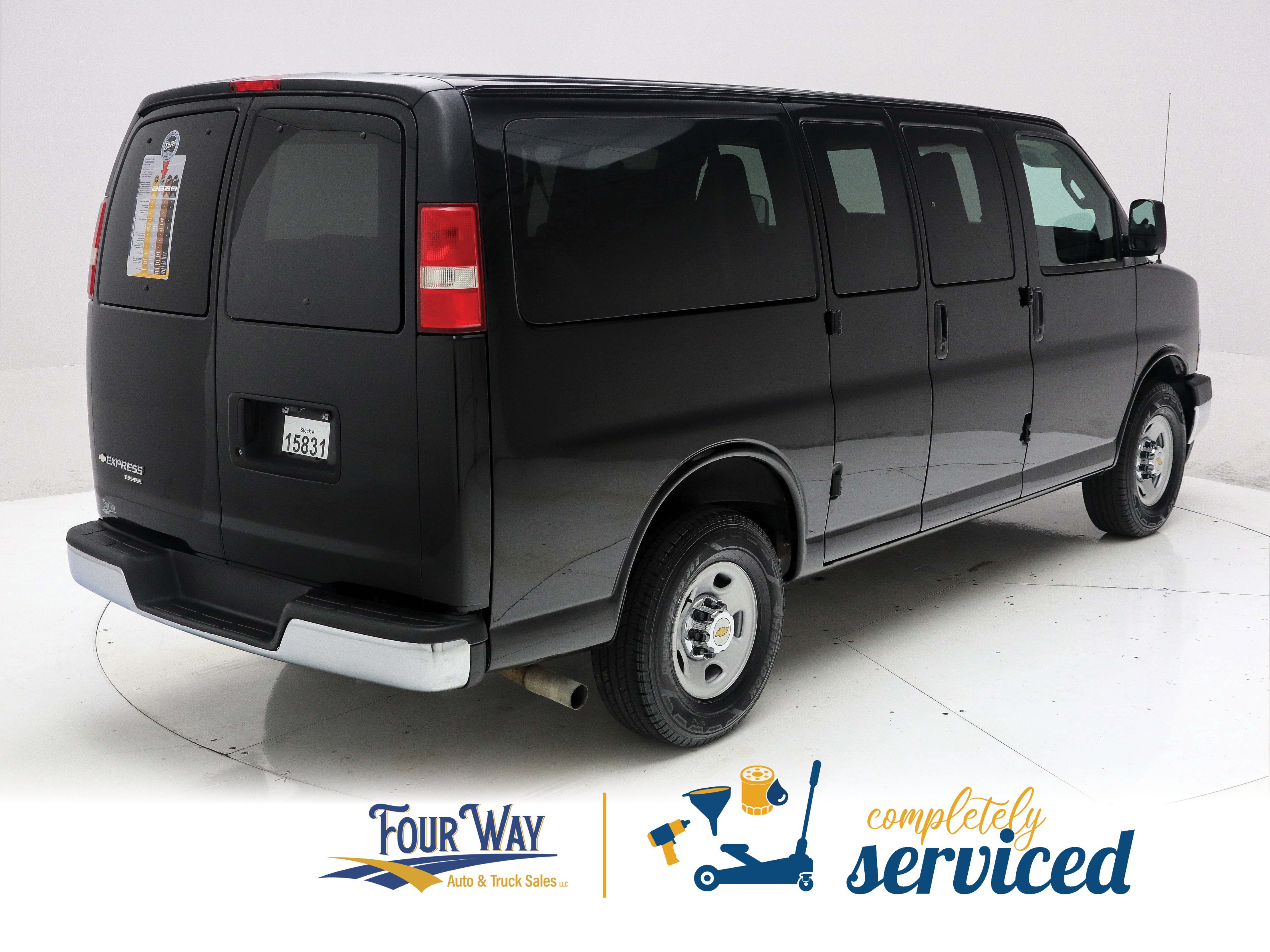 Used 2016 Chevrolet Express 2500 LS RWD image 4