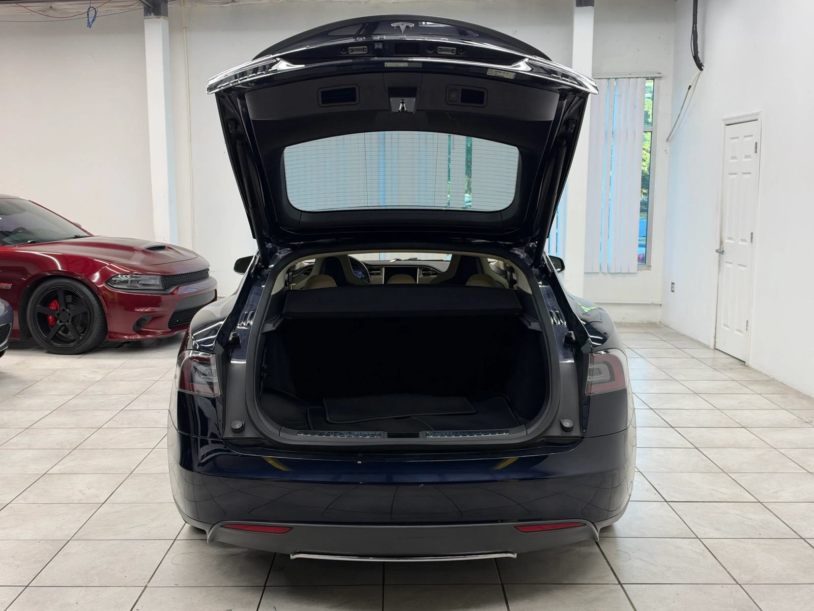 Used 2012 Tesla Model S Performance RWD image 19