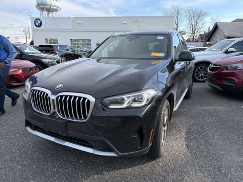 Used 2023 BMW X3 xDrive30i w/ Premium Package image 3