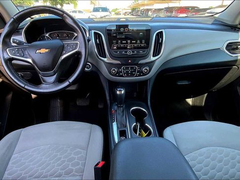 Used 2018 Chevrolet Equinox LT w/ Sun & Infotainment Package AWD/4WD image 16