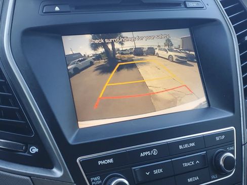 Used 2017 Hyundai Santa Fe Sport FWD image 31