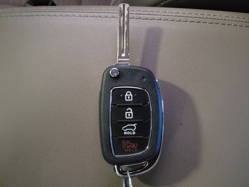 Used 2019 Hyundai Tucson SE w/ Cargo Package FWD image 32