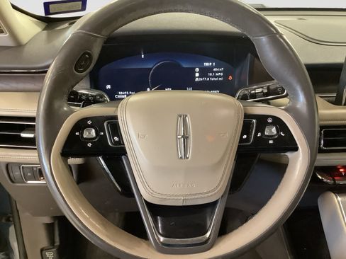 Used 2020 Lincoln Aviator Reserve w/ Equipment Group 202A AWD/4WD image 12