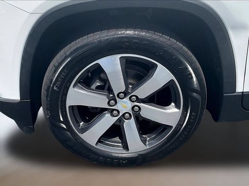 Used 2020 Chevrolet Traverse LT w/ LT Premium Package AWD/4WD image 34