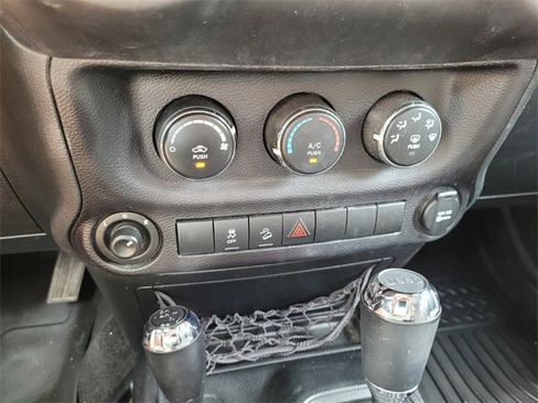 Certified 2018 Jeep Wrangler Sport image 24