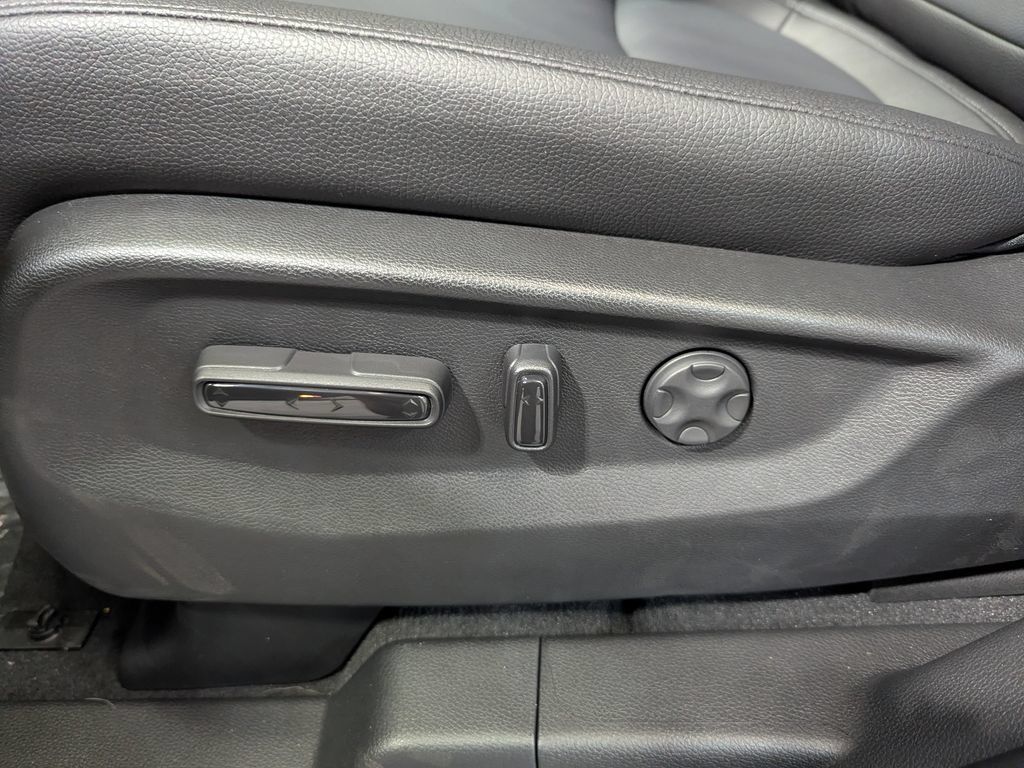 New 2026 Honda Odyssey EX-L image 24