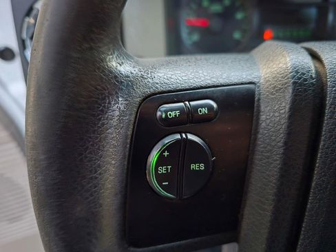 Used 2009 Ford F350 XLT image 24