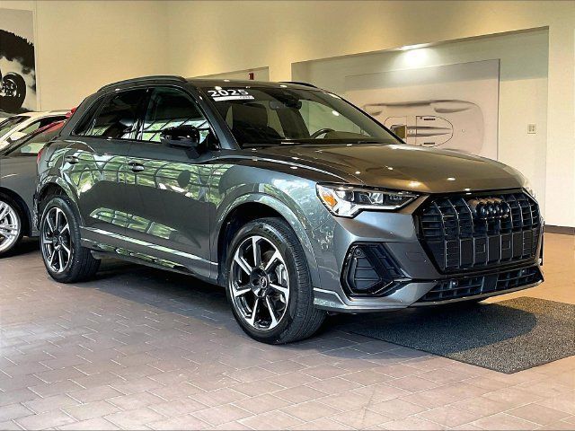 Certified 2025 Audi Q3 2.0T Premium Plus w/ Premium Plus Package AWD/4WD image 1