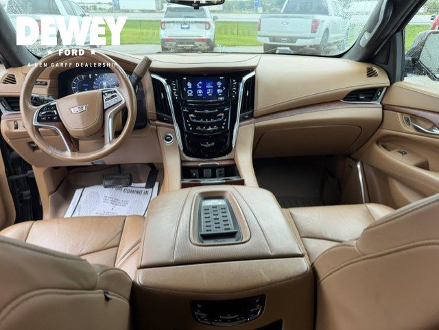 Used 2017 Cadillac Escalade Platinum AWD/4WD image 31