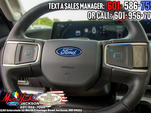 New 2026 Ford Expedition Platinum w/ Platinum Ultimate Package AWD/4WD image 17