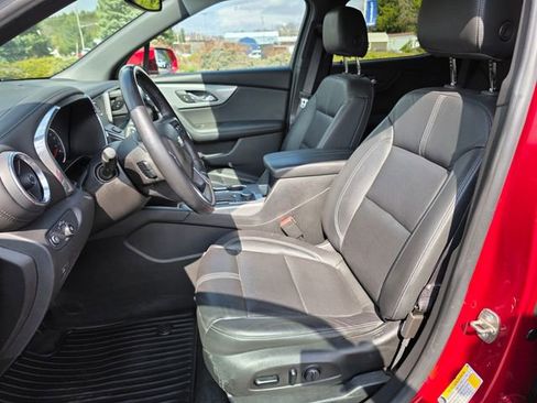 Used 2019 Chevrolet Blazer LT image 14
