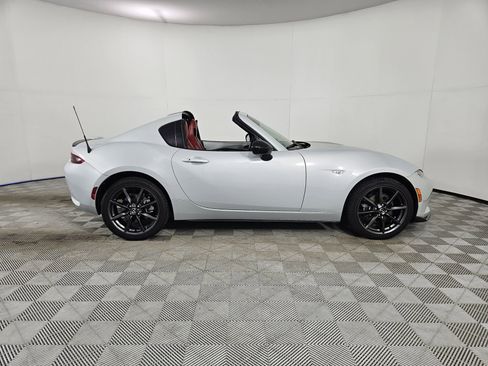 Used 2017 MAZDA MX-5 Miata RF Club RWD image 8