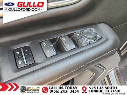 Used 2023 Chevrolet Suburban Premier image 21