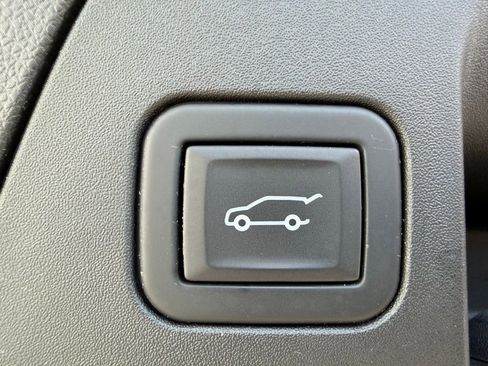 Certified 2023 Buick Envision Avenir FWD image 11