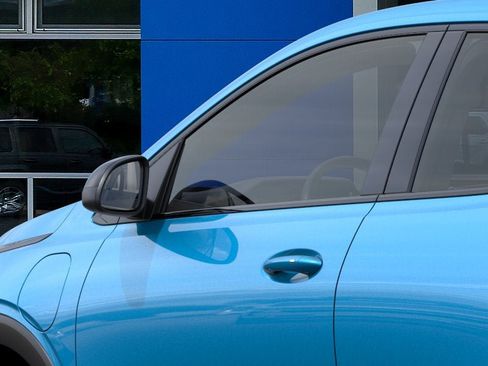 New 2027 Chevrolet Bolt LT w/ Comfort Package FWD image 36