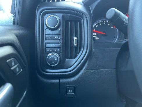 Used 2021 Chevrolet Silverado 1500 Custom image 17