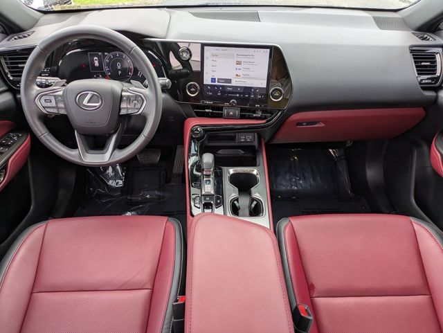 Used 2024 Lexus NX 250 FWD image 11