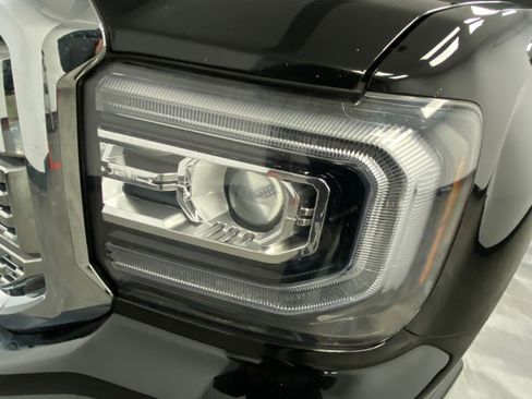 Used 2017 GMC Sierra 1500 Denali image 11