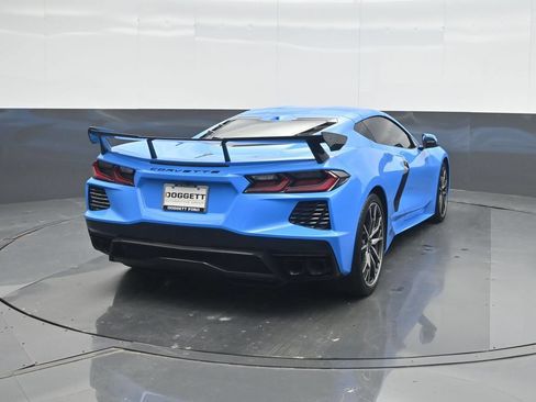 Used 2023 Chevrolet Corvette Stingray Preferred Cpe w/ 2LT RWD image 23